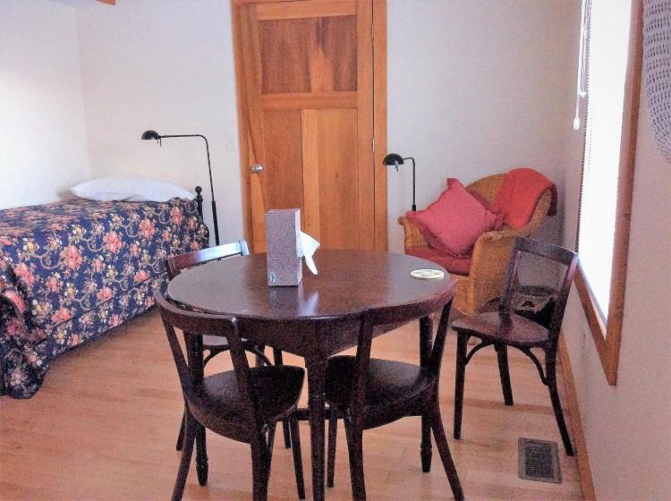 Baxter House B&B Apartment Ann Arbor Esterno foto